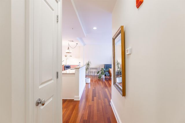 77 Hanover St Unit 11, Portsmouth, NH 03801