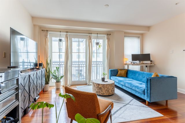 77 Hanover St Unit 11, Portsmouth, NH 03801