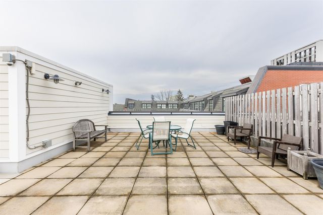 77 Hanover St Unit 11, Portsmouth, NH 03801
