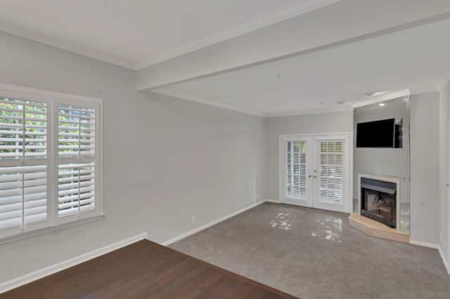 107 W End Pl, Nashville, TN 37205