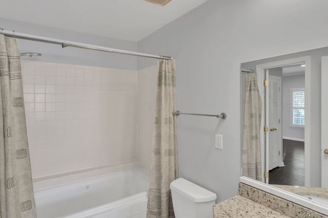 107 W End Pl, Nashville, TN 37205