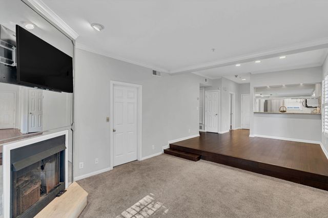 107 W End Pl, Nashville, TN 37205