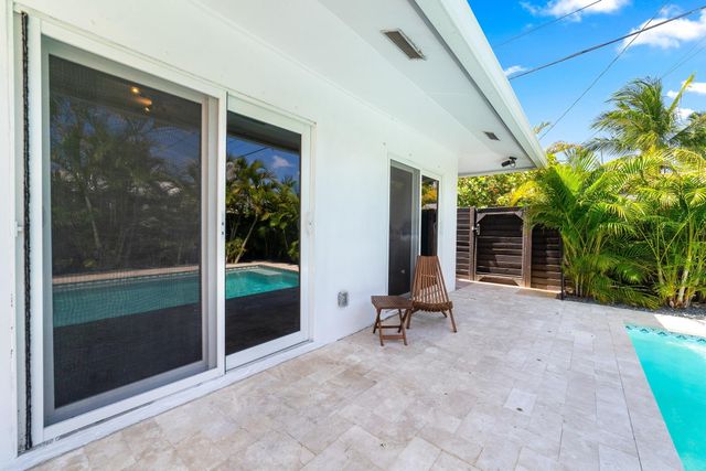 425 32nd Street, West Palm Beach, FL 33407