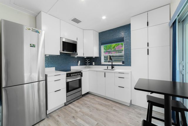 425 32nd Street, West Palm Beach, FL 33407