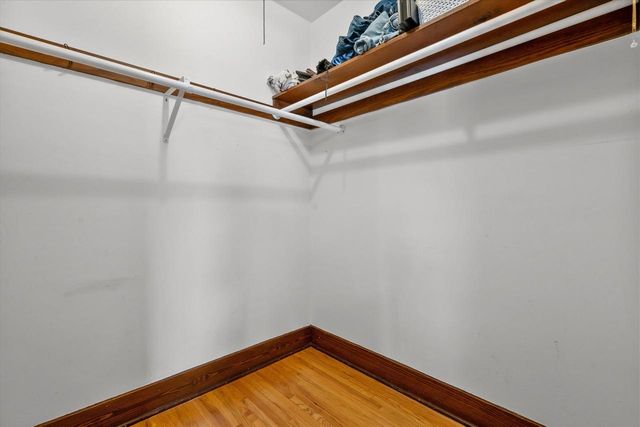 506 W College AVENUE, Waukesha, WI 53186