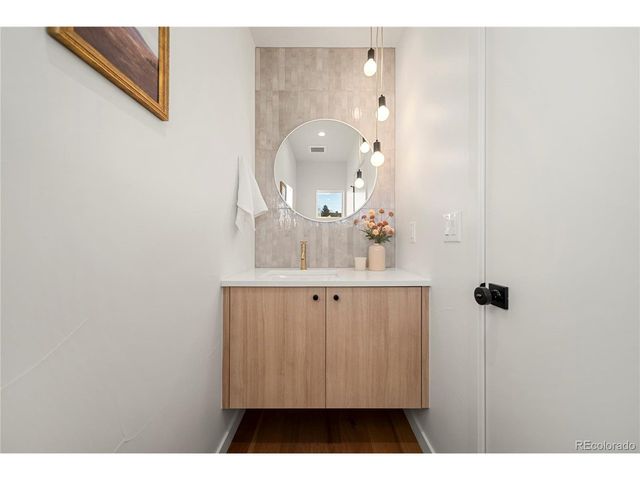 2538 S Acoma St, Denver, CO 80223