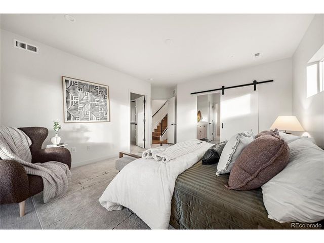 2538 S Acoma St, Denver, CO 80223