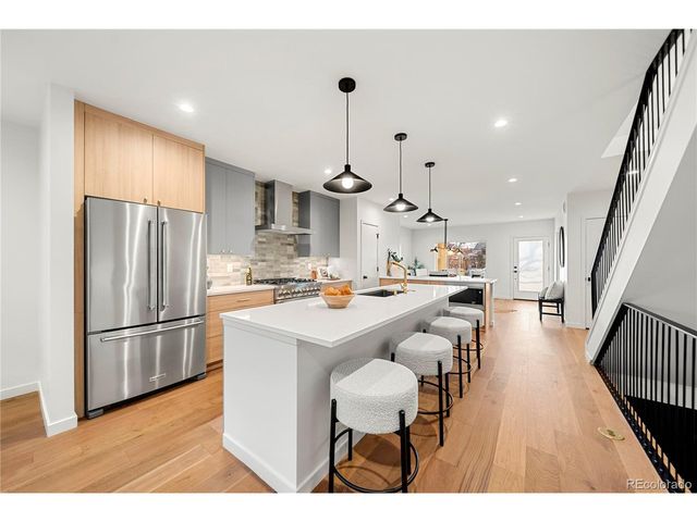 2538 S Acoma St, Denver, CO 80223