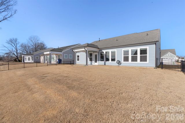 3229 Vermillion Drive, Harrisburg, NC 28075