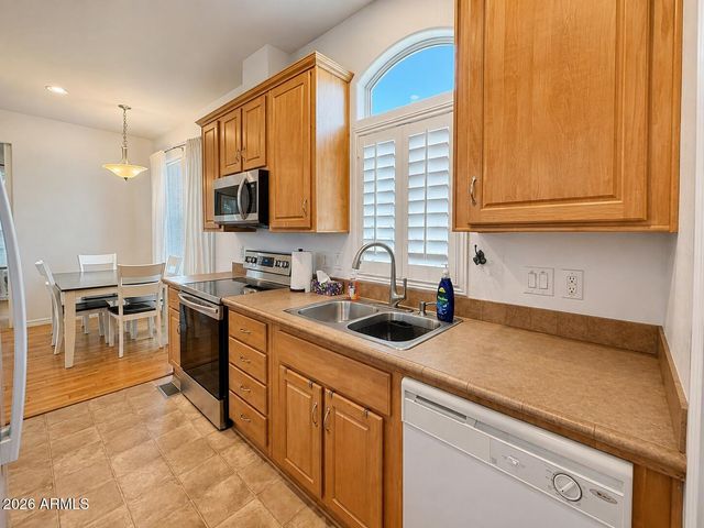 201 S Greenfield Road 58, Mesa, AZ 85206