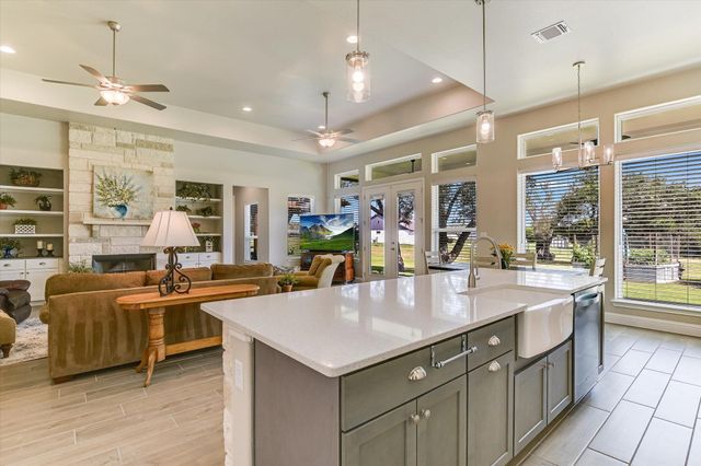 815 County Road 207, Liberty Hill, TX 78642