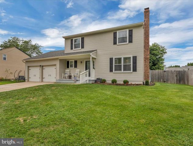 9 LANCASTER DR, Marlton, NJ 08053