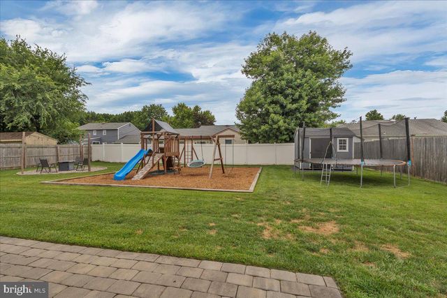 9 LANCASTER DR, Marlton, NJ 08053