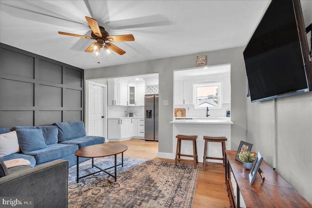 9 LANCASTER DR, Marlton, NJ 08053