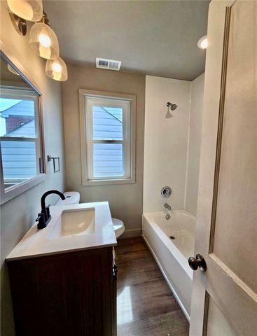 5725 Verona Rd, Verona, PA 15147