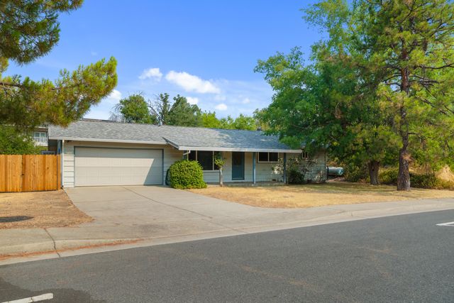 4490 Placer Street, Redding, CA 96001