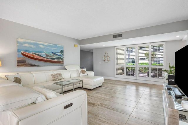 3665 Quail Ridge Drive Bobwhite B, Boynton Beach, FL 33436