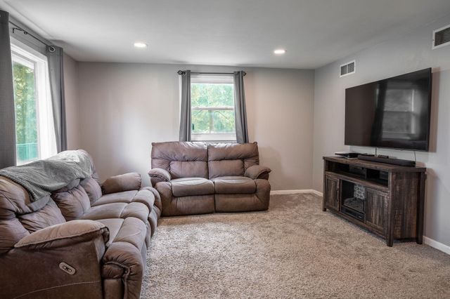 6424 College Avenue SE, Grand Rapids, MI 49548