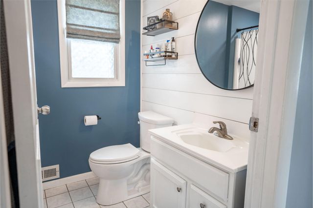 6424 College Avenue SE, Grand Rapids, MI 49548