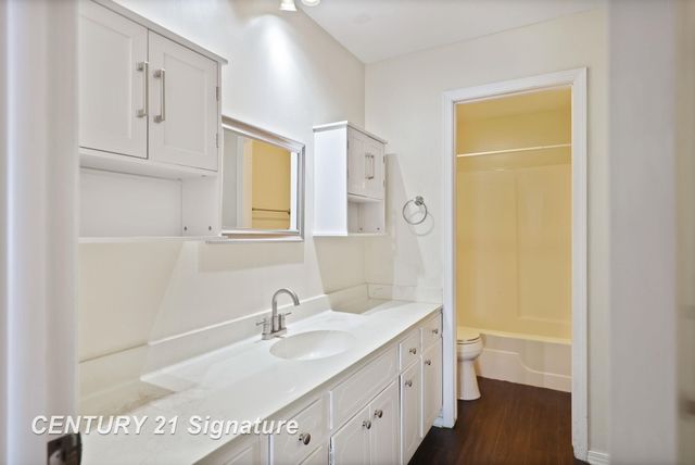 719 Kennely Road E-69, Saginaw, MI 48609