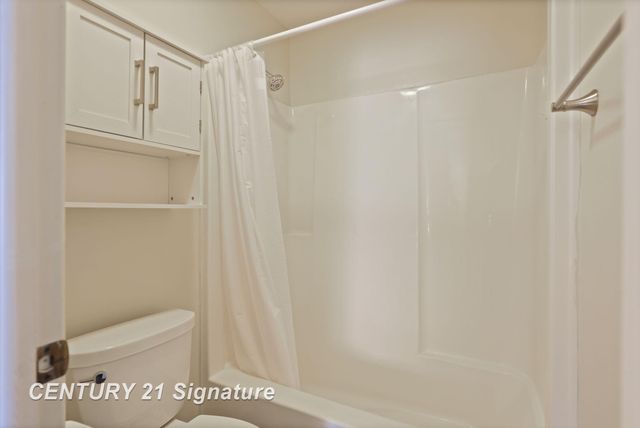 719 Kennely Road E-69, Saginaw, MI 48609