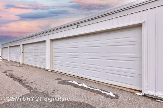 719 Kennely Road E-69, Saginaw, MI 48609