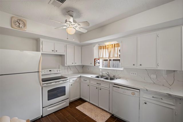 8126 Ivan Reid Drive, Houston, TX 77040