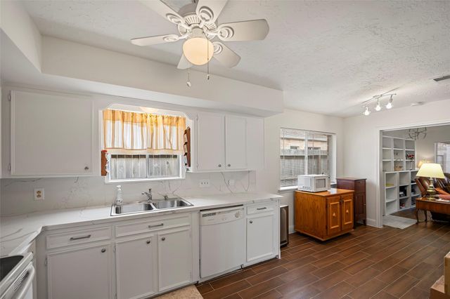 8126 Ivan Reid Drive, Houston, TX 77040