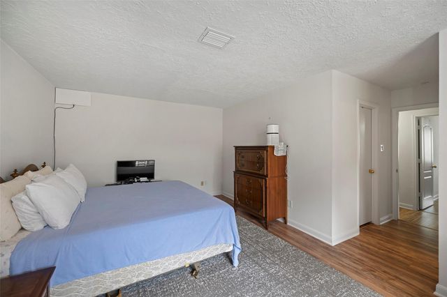 8126 Ivan Reid Drive, Houston, TX 77040