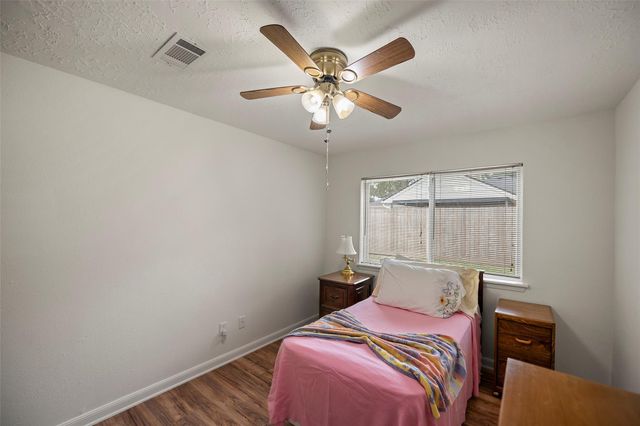 8126 Ivan Reid Drive, Houston, TX 77040