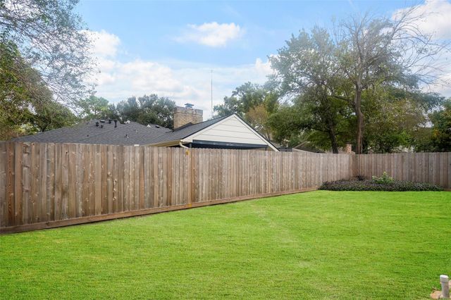 8126 Ivan Reid Drive, Houston, TX 77040