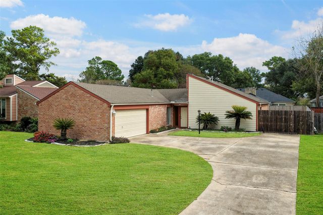 8126 Ivan Reid Drive, Houston, TX 77040