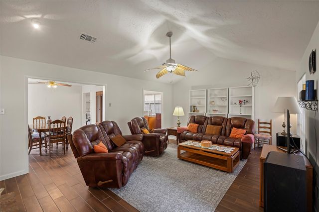 8126 Ivan Reid Drive, Houston, TX 77040