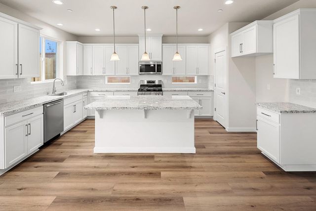 12071 Hetch Hechy Dr, Rancho Cordova, CA 95742