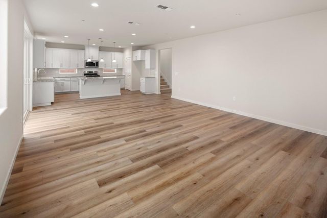 12071 Hetch Hechy Dr, Rancho Cordova, CA 95742