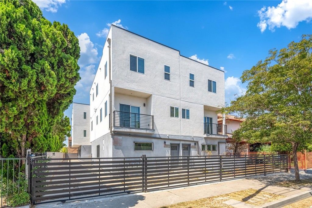 4103 S Normandie Avenue, Los Angeles, CA 90037 — photo 2