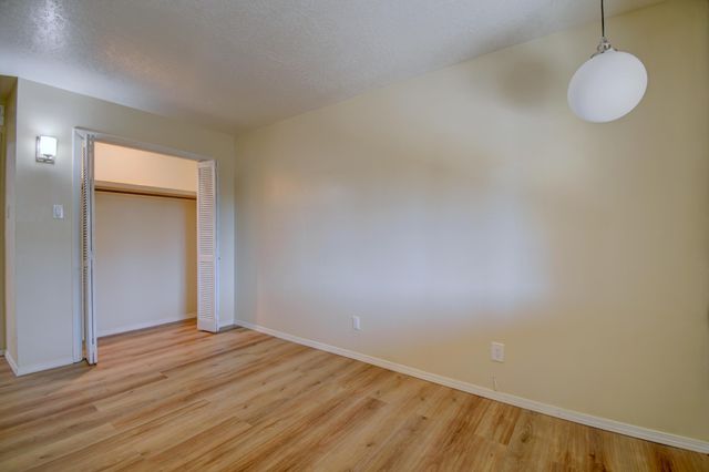 6700 Los Trechos Court NE, Albuquerque, NM 87109