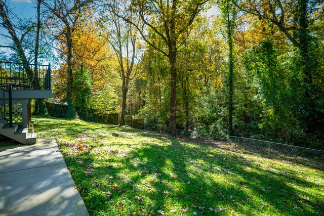 710 Danbury Drive, Signal Mountain, TN 37377