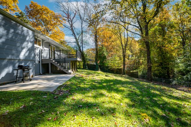 710 Danbury Drive, Signal Mountain, TN 37377