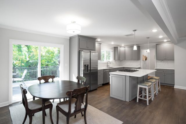 710 Danbury Drive, Signal Mountain, TN 37377