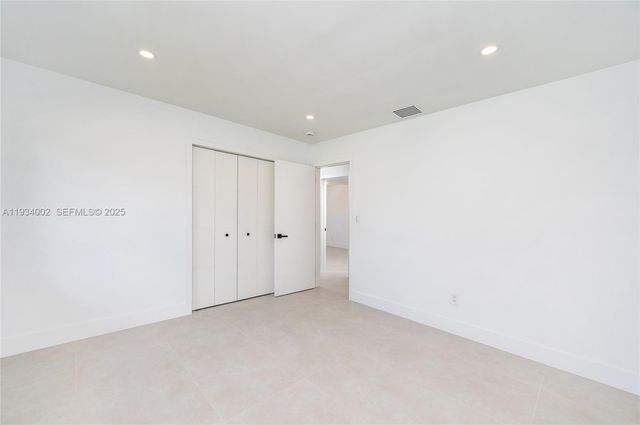 9230 SW 183rd Ter, Palmetto Bay, FL 33157