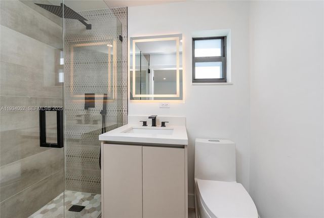 9230 SW 183rd Ter, Palmetto Bay, FL 33157