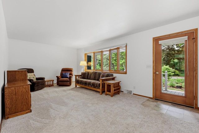 7423 Maple LANE, Two Rivers, WI 54241