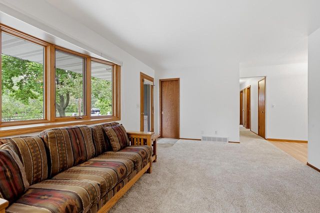 7423 Maple LANE, Two Rivers, WI 54241