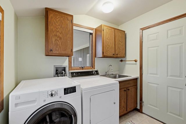 7423 Maple LANE, Two Rivers, WI 54241