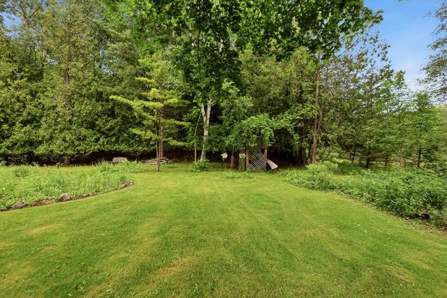 7423 Maple LANE, Two Rivers, WI 54241