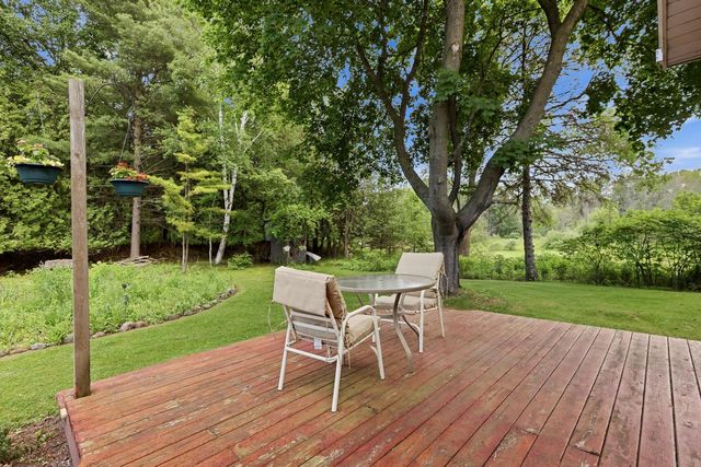7423 Maple LANE, Two Rivers, WI 54241