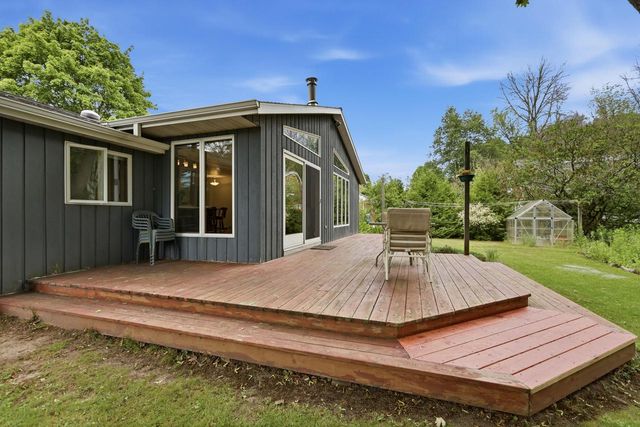 7423 Maple LANE, Two Rivers, WI 54241