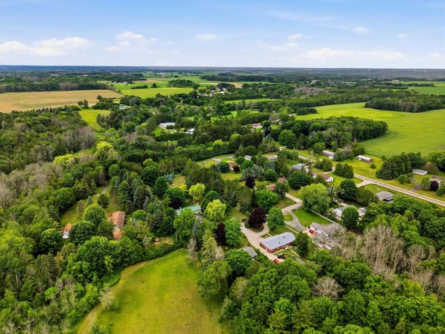 7423 Maple LANE, Two Rivers, WI 54241