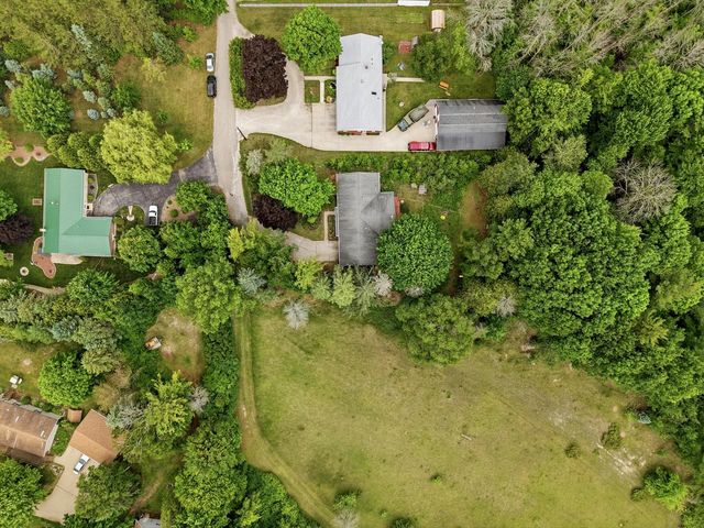 7423 Maple LANE, Two Rivers, WI 54241